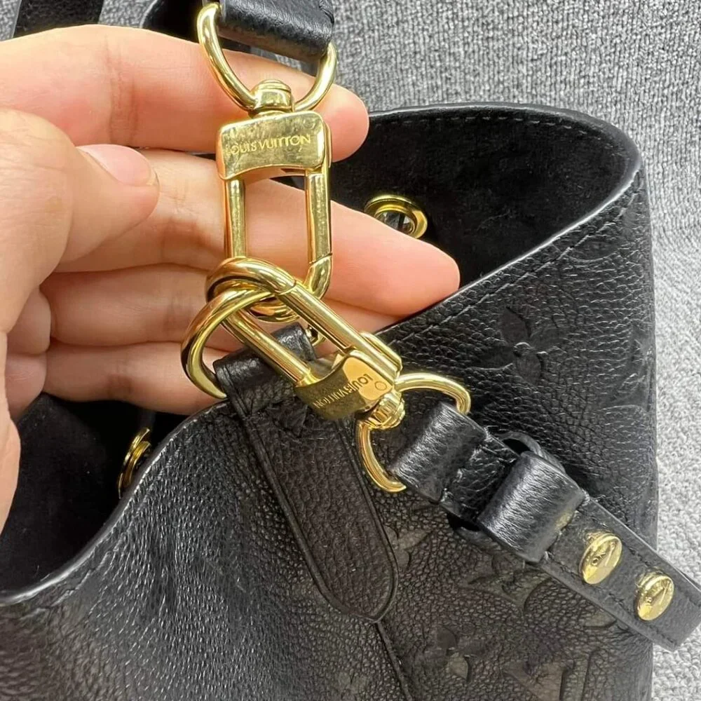 100% Authentic Louis Vuitton NeoNoe Black Leather Satchel - Picture 5 of 16